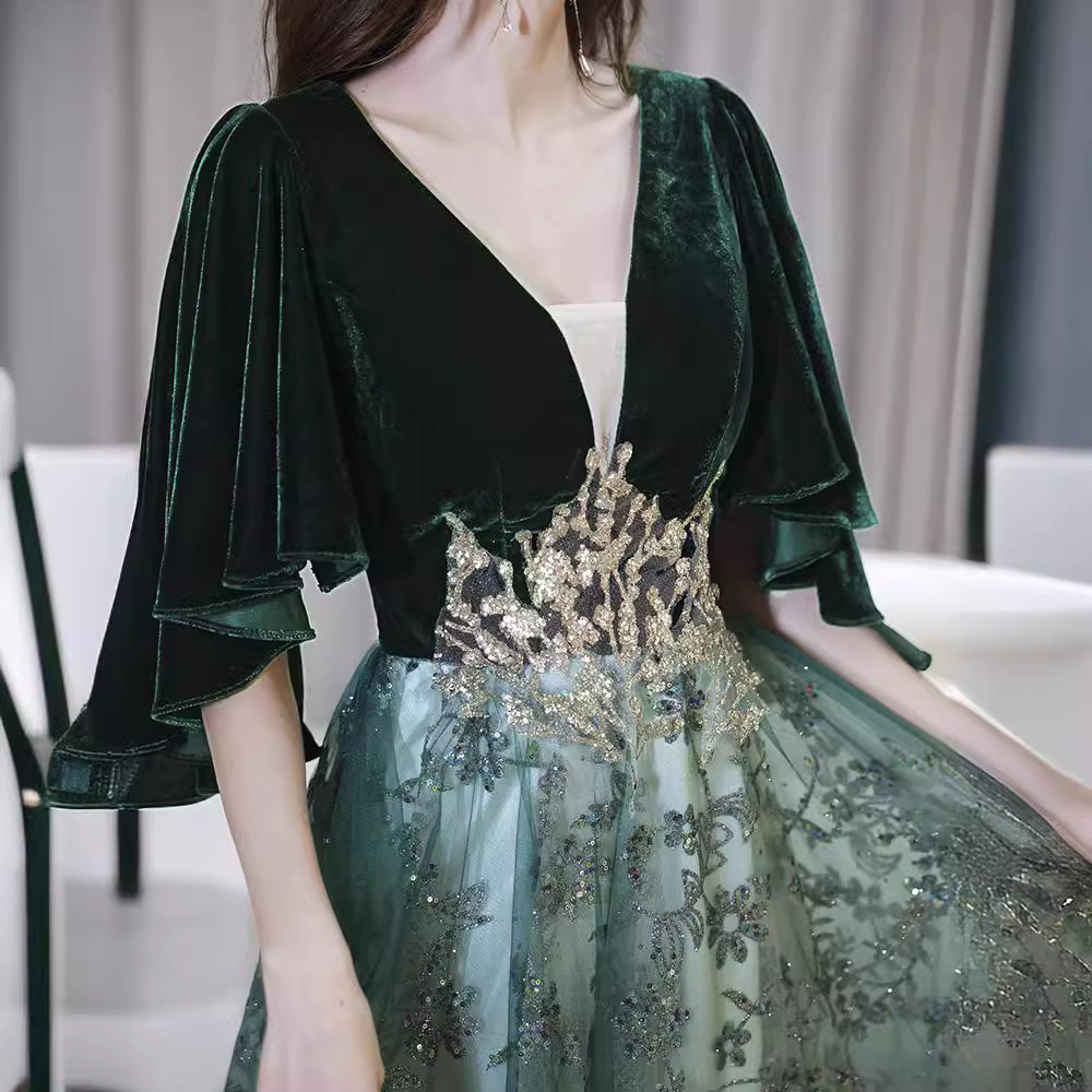 外贸轻奢晚礼服女新款2025宴会气质绿色小众艺考声乐金丝绒连衣裙