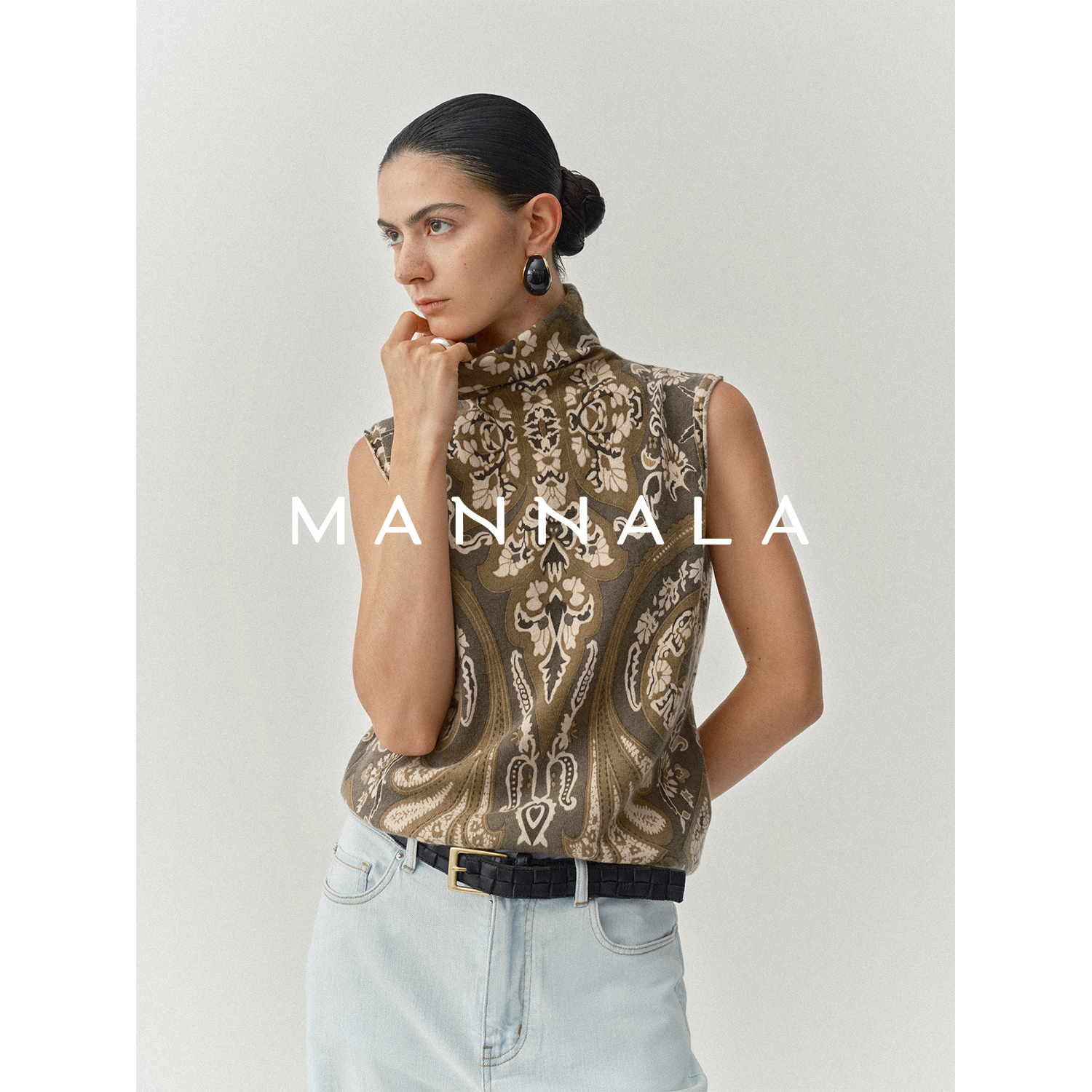 MANNALA丨“小森林”民族风羊绒桑蚕丝印花夏日高领无袖上衣Q4514