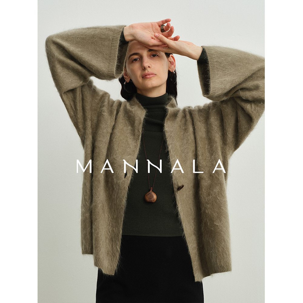 MANNALA丨“柔心开衫”罕山白绒皮草拉绒雾感一粒扣毛衣外套Q4700,女装/女士精品,毛针织衫,淘宝优惠券,粉丝福利购,淘宝优惠卷