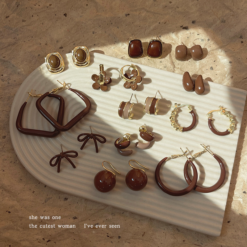 秋冬美拉德咖色系耳环2024新款