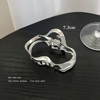 Полые облака захватывают