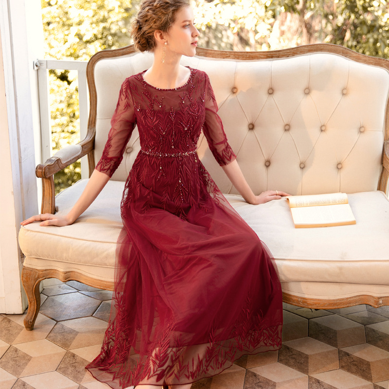 星译宴会秋连衣裙女2025新款复古高档网纱刺绣钉珠收腰长款礼服子