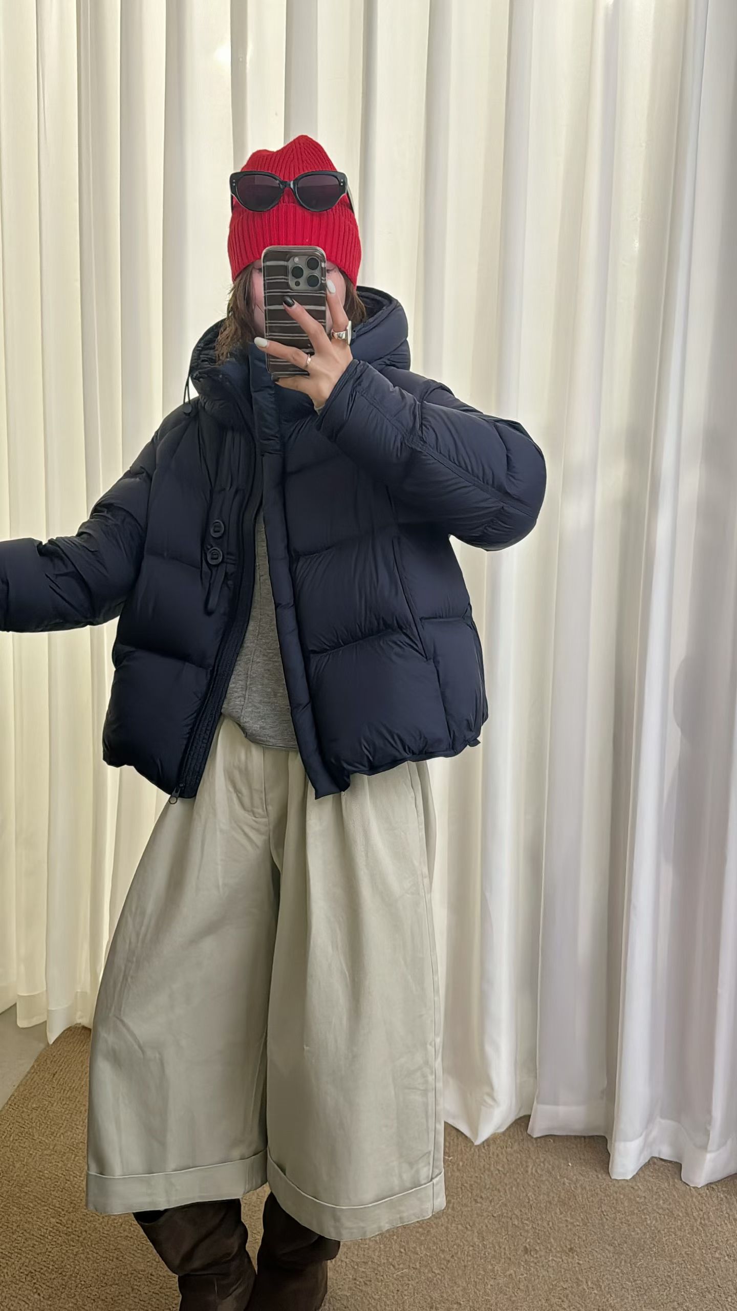 2025冬季新款韩版宽松连帽羽绒服女短款加厚保暖白鸭绒面包服外套