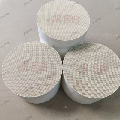 五菱系列   汽车三元催化器载体陶瓷滤芯OBD静音