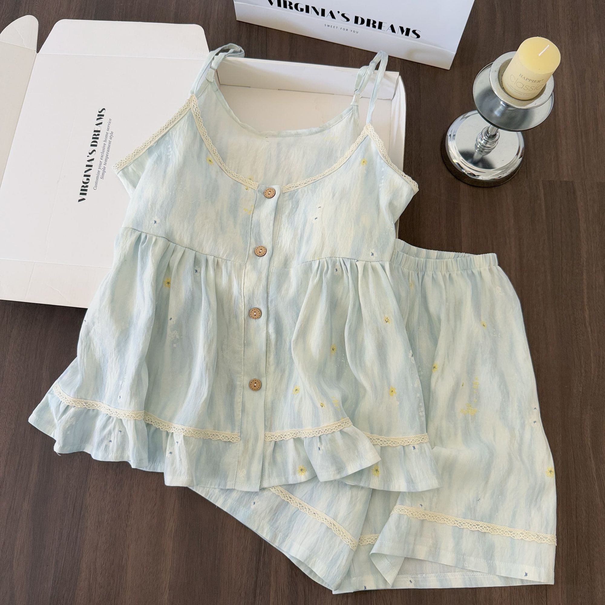 满印小花吊带带胸垫睡衣女夏季网红短裤纯欲风舒适家居服少女套装