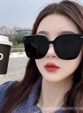 新款墨镜女太阳镜男潮眼镜大脸显瘦米钉街拍开车太阳镜