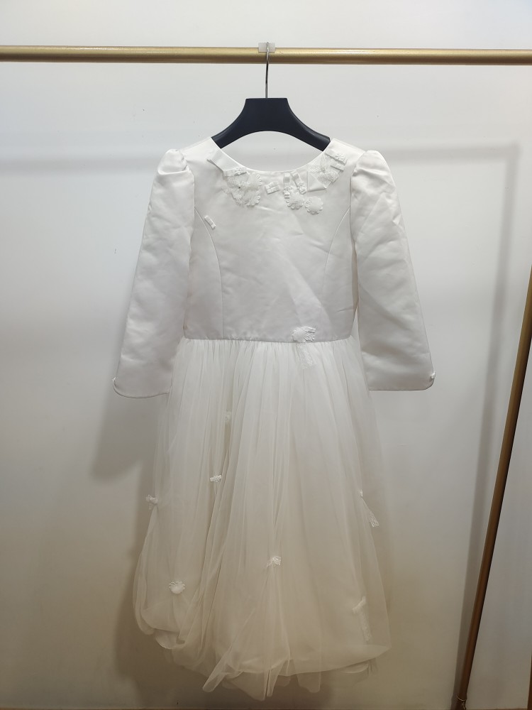150码雅莹童装女童高端定制奢华大气白色礼服连衣裙吊牌价2999