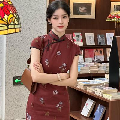 Ti提提  山茱萸  棉麻小花刺绣旗袍新中式连衣裙优雅高级感敬酒服