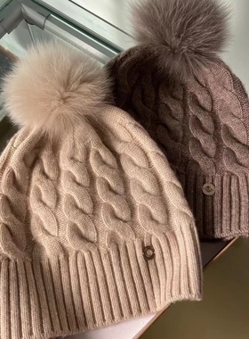 22 年 意大利订单 LORO纯元立体绞花羊绒狐狸毛球帽子可爱风