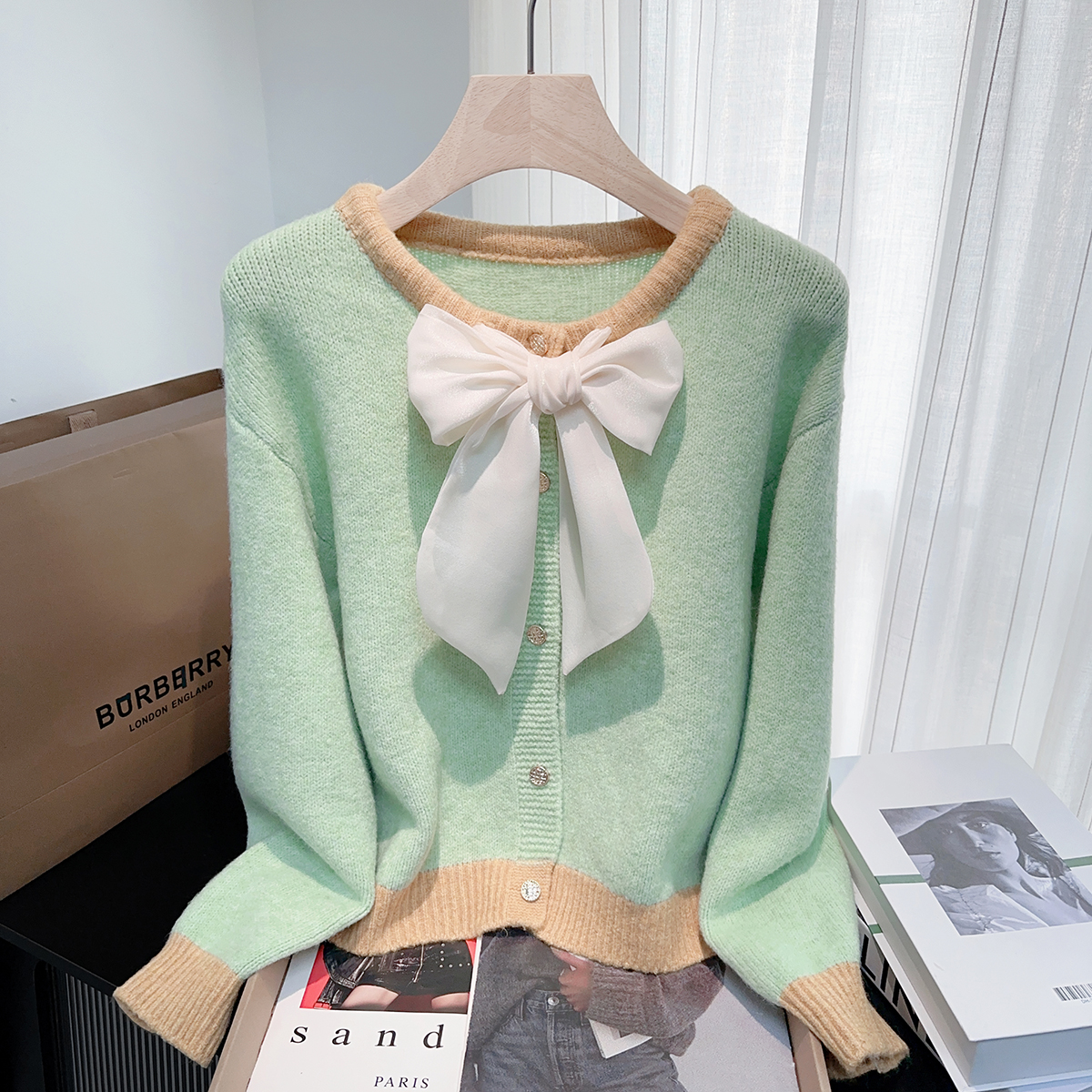 小香风蝴蝶结毛衣外套女秋冬新款特别漂亮显白针织开衫上衣,女装针织衫/毛衣,衣嘉衣服饰 小香风蝴蝶结毛衣外套女秋冬新款特别漂亮显白针织开衫上衣,女装针织衫/毛衣,衣嘉衣服饰