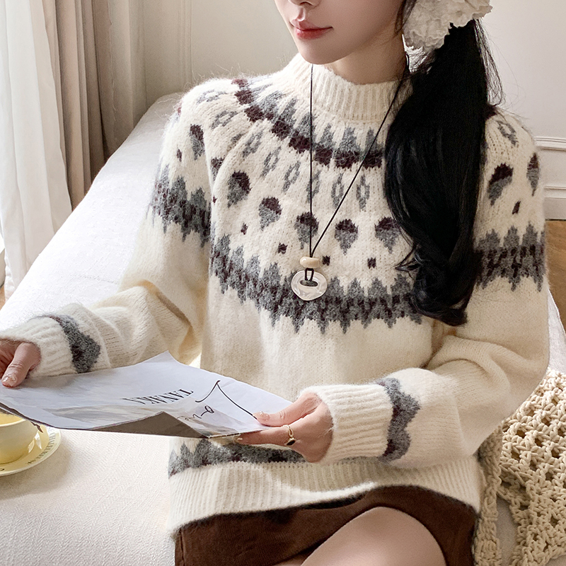 秋冬羊驼毛衫女拼色圆领套头针织衫女秋冬高级感提花毛衣上衣,女装针织衫/毛衣,衣嘉衣服饰 秋冬羊驼毛衫女拼色圆领套头针织衫女秋冬高级感提花毛衣上衣,女装针织衫/毛衣,衣嘉衣服饰