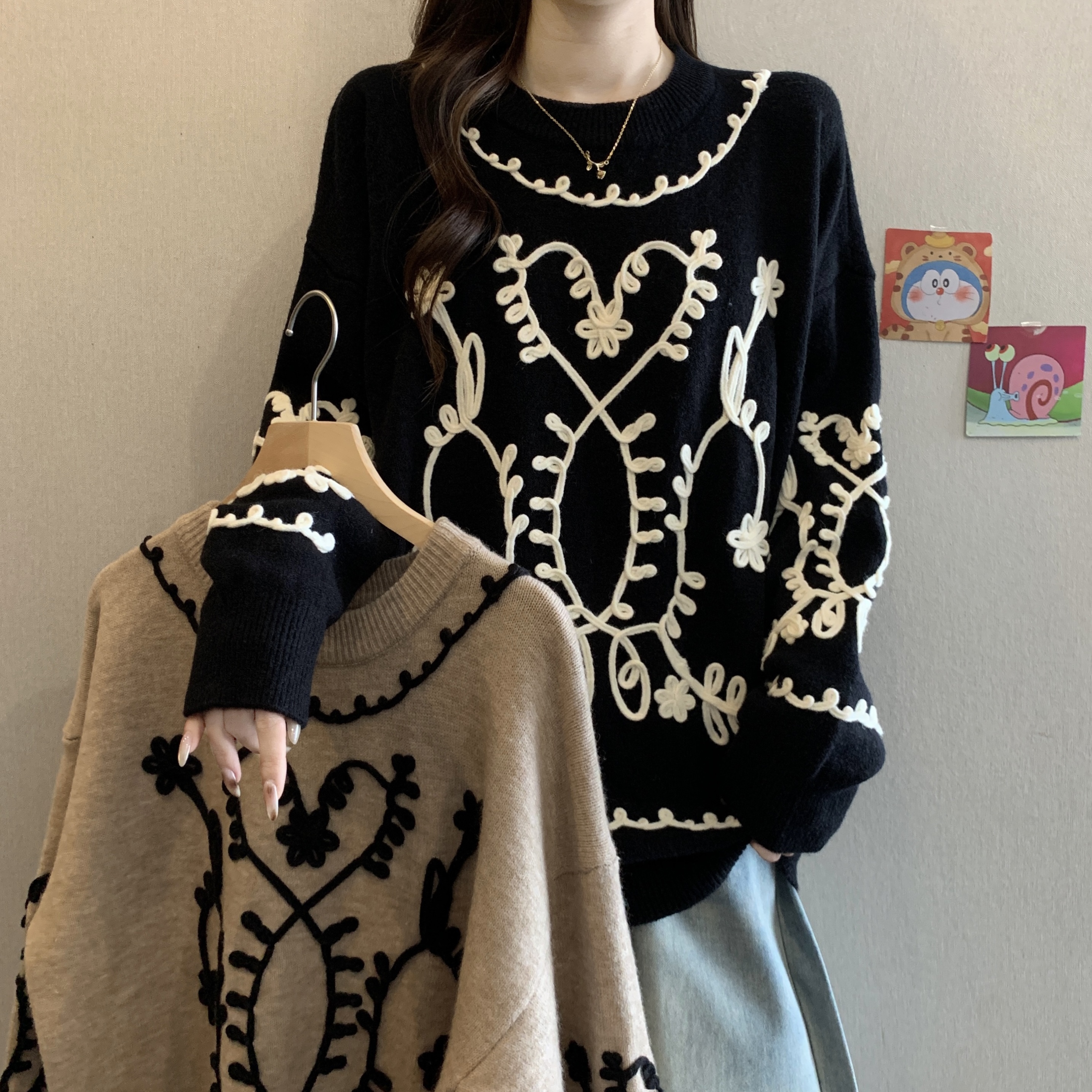 高级感轻奢立体印花正肩毛衣女秋冬胖MM时尚复古显瘦慵懒风上衣,女装大码女装,衣嘉衣服饰 高级感轻奢立体印花正肩毛衣女秋冬胖MM时尚复古显瘦慵懒风上衣,女装大码女装,衣嘉衣服饰