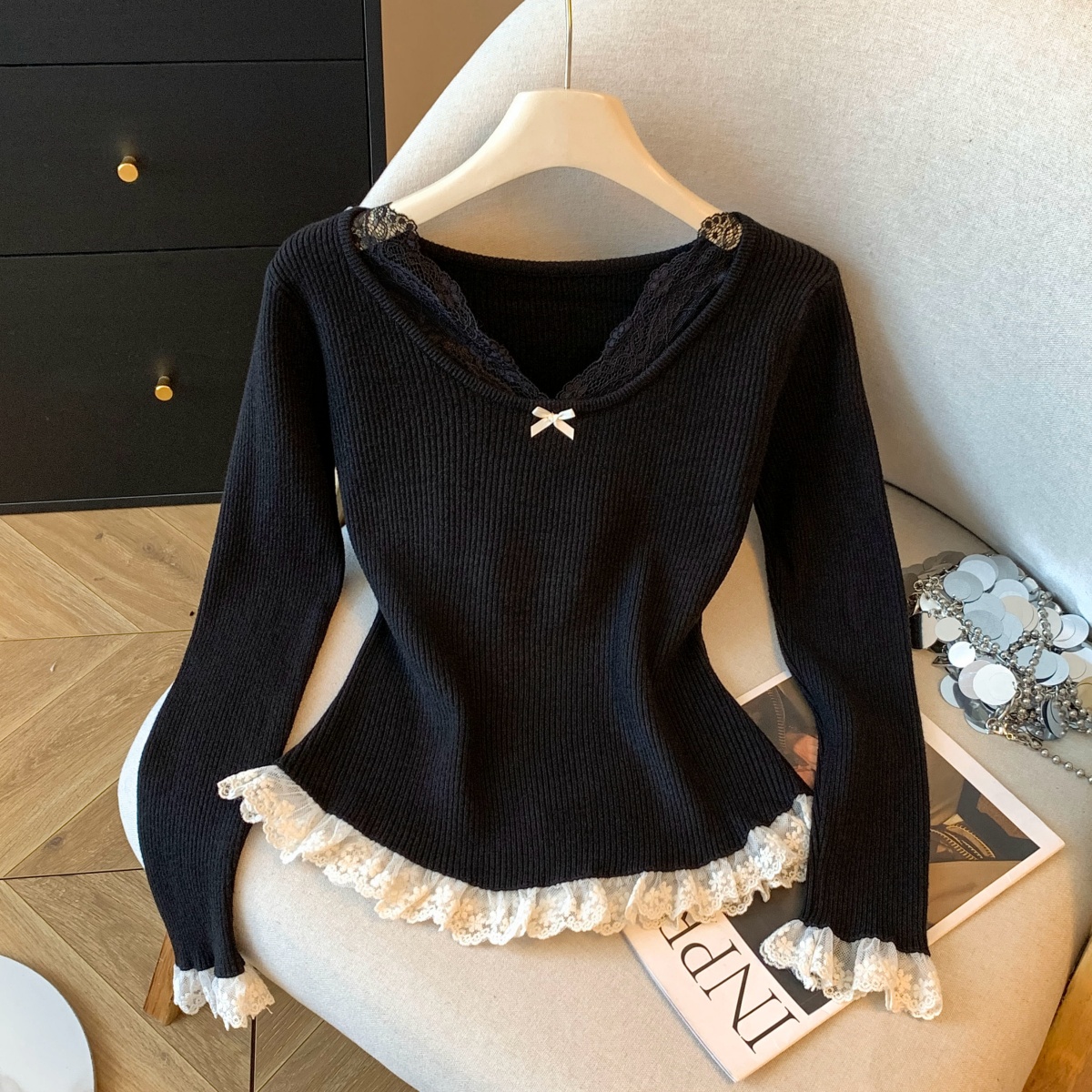 冬季加厚设计感蕾丝花边针织女新款韩系娃娃领显瘦气质长袖，女装针织衫/毛衣，衣嘉衣服饰