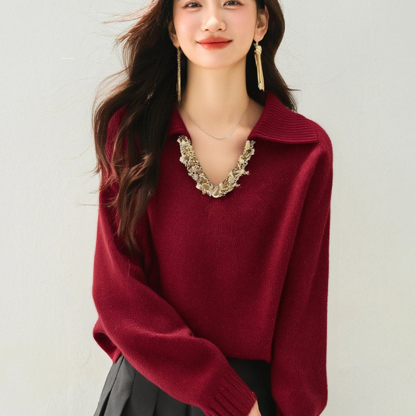 2025可拉红色V领亮片针织衫女秋冬季高级感超好看的毛衣,女装针织衫/毛衣,衣嘉衣服饰 2025可拉红色V领亮片针织衫女秋冬季高级感超好看的毛衣,女装针织衫/毛衣,衣嘉衣服饰