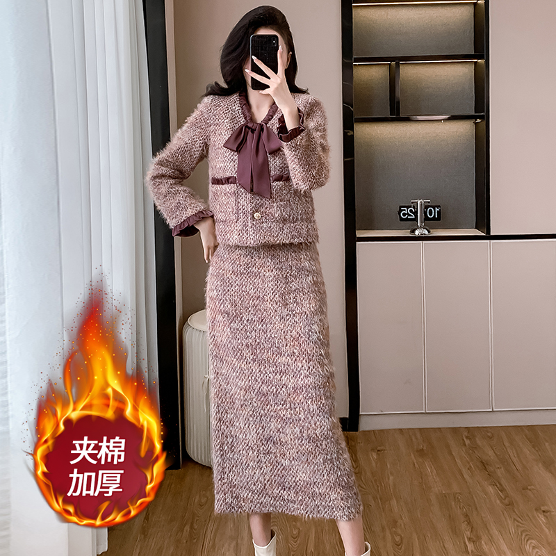 :2025秋冬新女法式风羊毛V领小香风夹棉套装,女装套装/套裙,衣嘉衣服饰 :2025秋冬新女法式风羊毛V领小香风夹棉套装,女装套装/套裙,衣嘉衣服饰