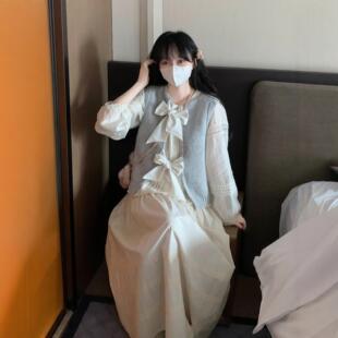 游小姿女装【灰姑娘】2024温柔穿搭蝴蝶结绑带针织背心宽松毛衣