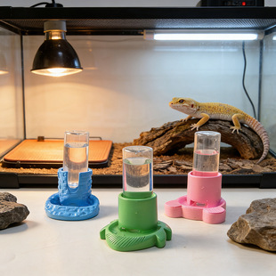 爬宠睫角守宫变色龙壁虎自动饮水器宠物蜘蛛爬虫喂水造景用品