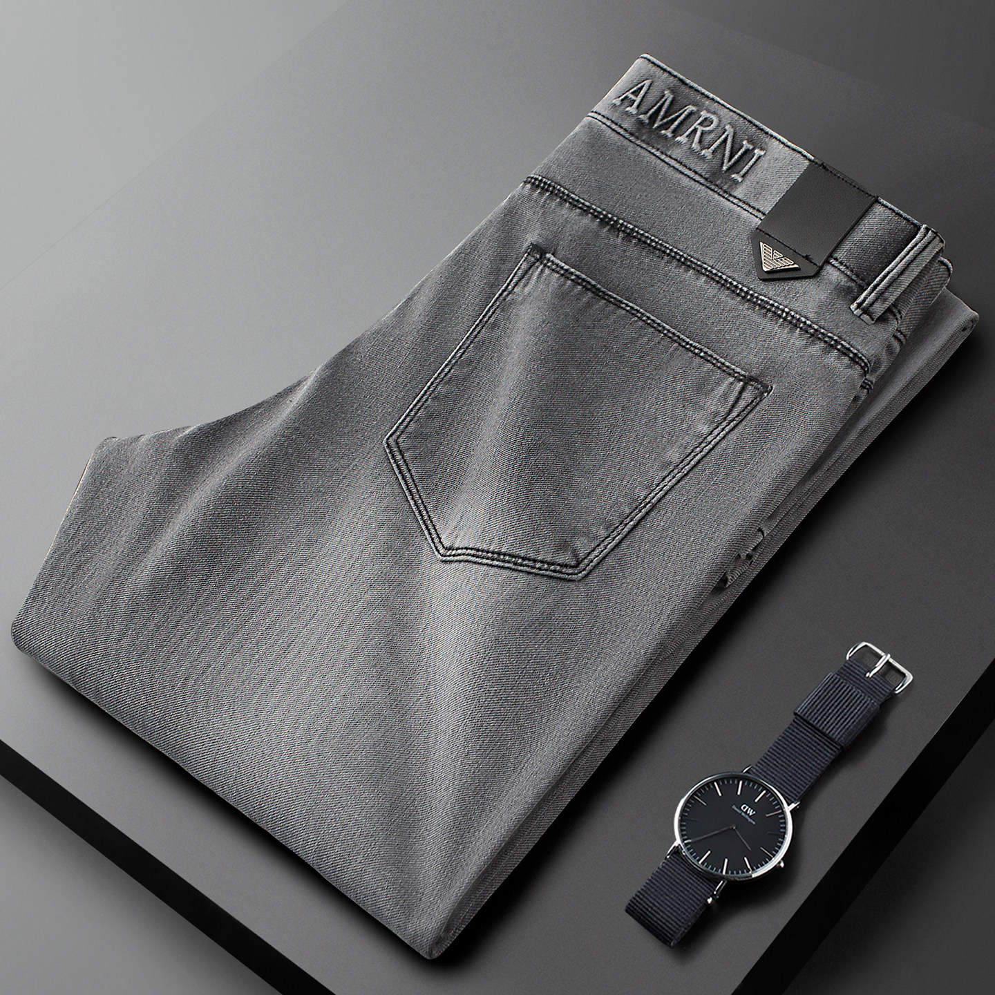 春秋夏季薄款2026新款高端洗水浅灰色牛仔裤男修身小直筒休闲裤男