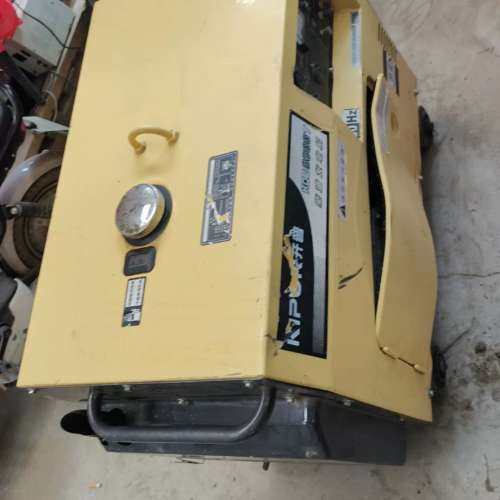 开普柴油发电机，KDE-6500T型，共有两台，成色如图，需