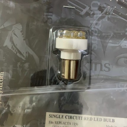 哈雷金翼led转向灯泡。有点偏红，美国的都那样！4只包邮！