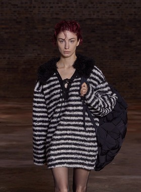 24ans 毛领可拆卸 亲肤羊卷毛慵懒高级感黑白条纹女针织毛衣