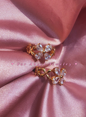 欧美风超闪皓石四叶草戒指