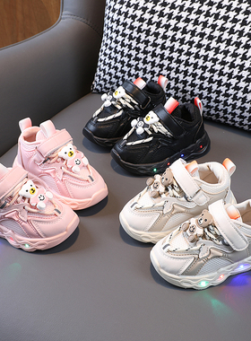 1-6岁3运动鞋软底儿童透气亮灯防滑宝宝学步鞋春秋幼童透气网鞋潮