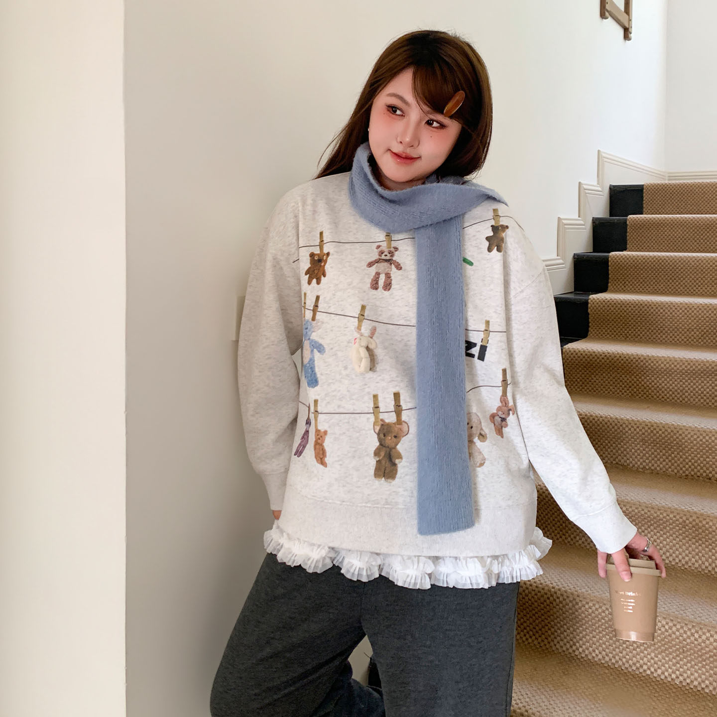 YUZI鱼子玩偶印花圆领加绒卫衣宽松米白色甜酷百搭上衣大码女装,女装/女士精品,大码内搭,淘宝优惠券,粉丝福利购,淘宝优惠卷