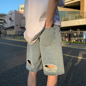港风破洞夏季牛仔短裤男潮流ins百搭宽松直筒五分裤T图片