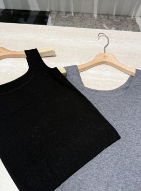 郑沅沅 收副乳背心 显瘦修身 100%超细美利奴 3.11