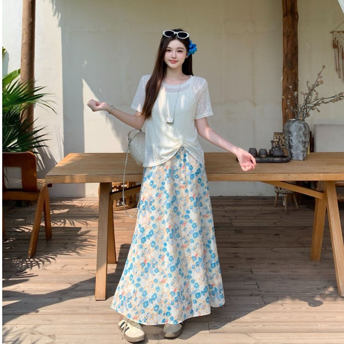 大码巨好看绝美套装女2026胖MM夏款镂空开叉上衣蝴蝶花半裙两件套