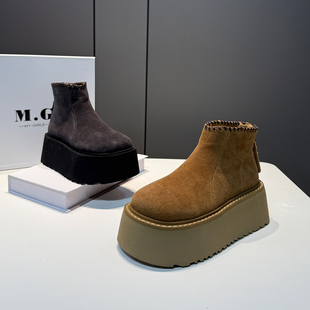 时尚增高雪地靴2025秋冬新款真皮牛反绒厚底休闲博肯松糕加绒短靴