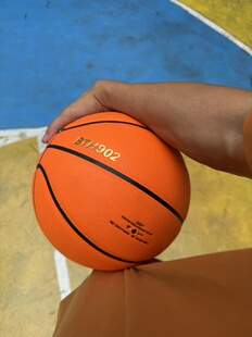 BTH902成人七号超纤吸湿发泡胎耐磨防滑回弹干脆室内外通用篮球