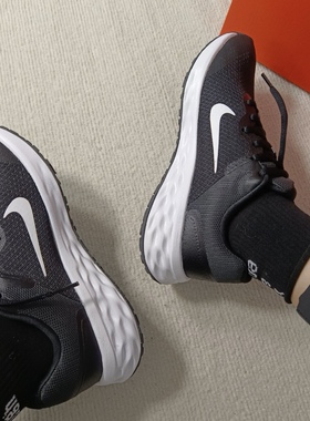Nike/耐克 REVOLUTION 6 NN 大童休闲轻便透气跑步鞋 DD1096-003