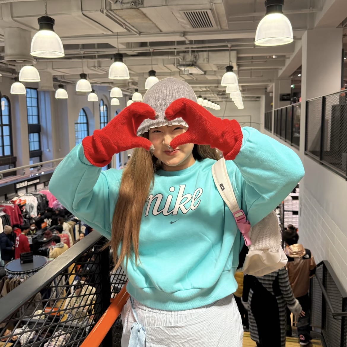 Nike/耐克 大童宽松加绒保暖短款圆领针织运动卫衣FZ5566-338