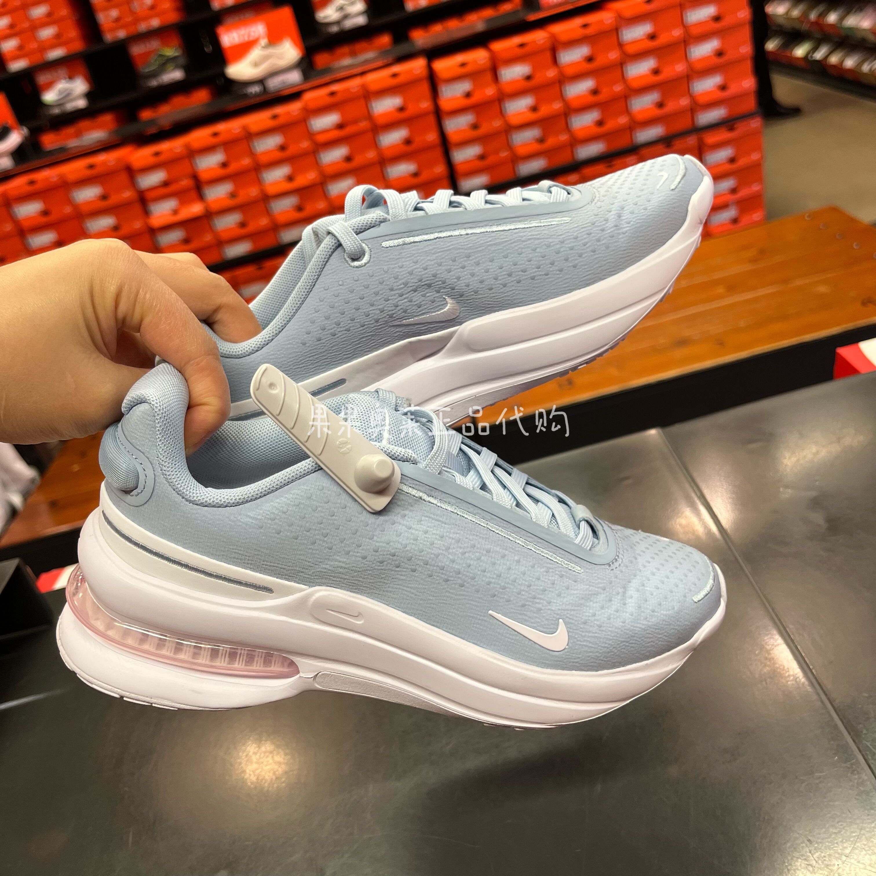 Nike/耐克 女子AIR ZOOM 低帮气垫缓震跑步鞋IB2746-400