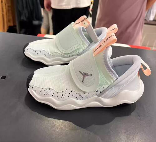 Nike JORDAN 23/7 中童透气轻便小鲨鱼运动学步鞋DQ9293-301