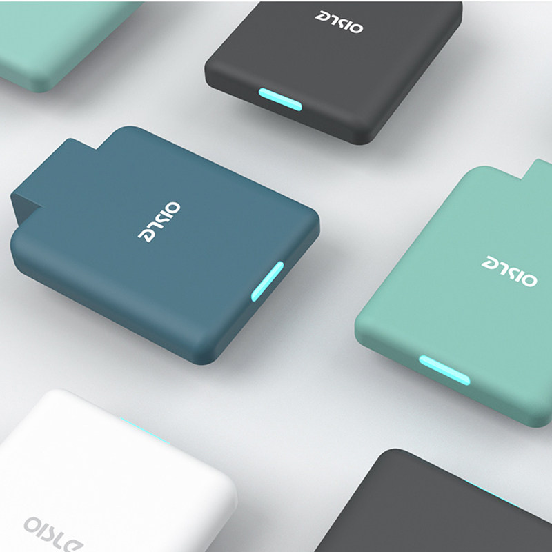 一插即充，超薄便携，顺手闪充