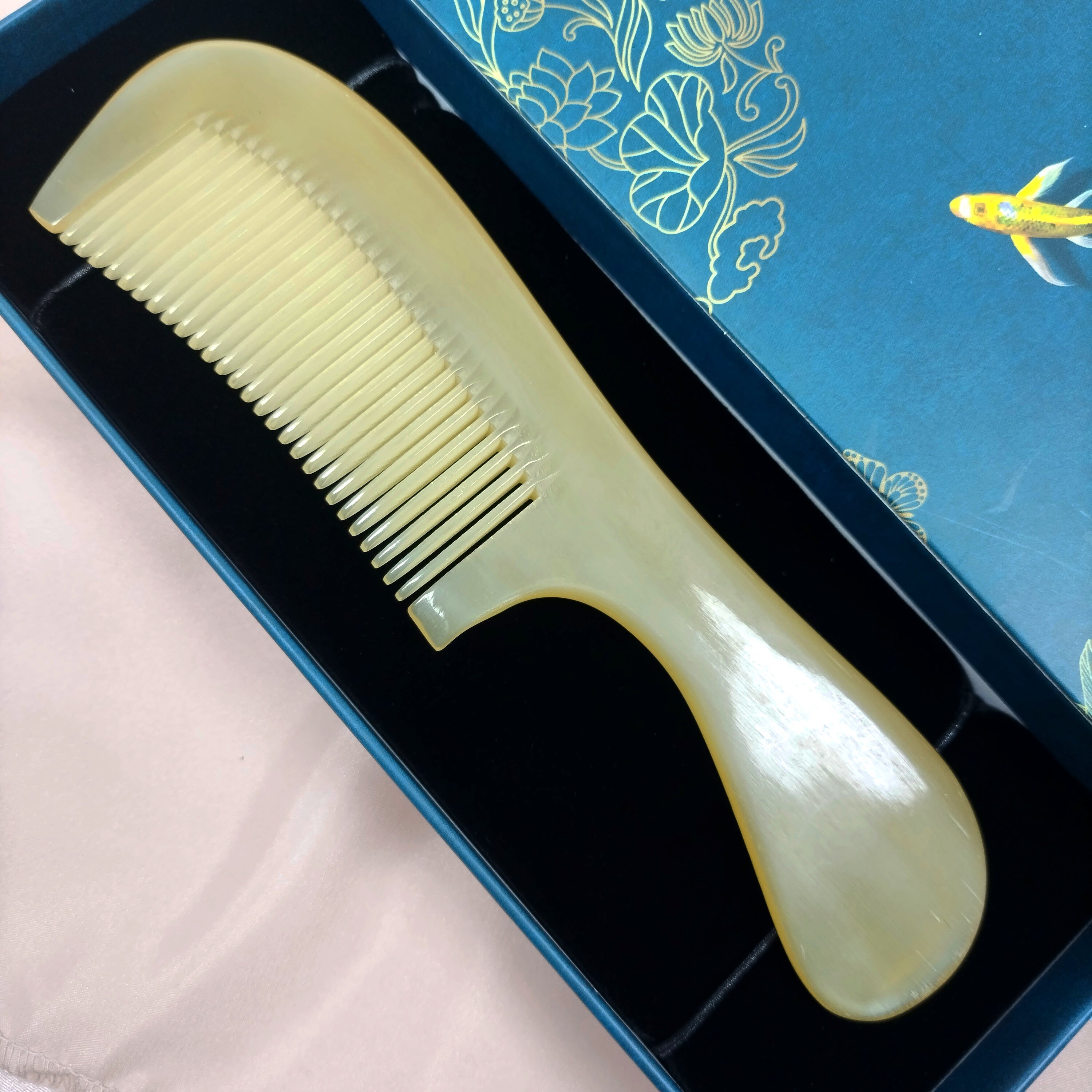 大号加厚精品羊角梳无静电天然牛角梳高档按摩美发头梳送女友礼物