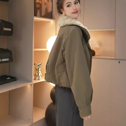 欧货大翻领加绒加厚短款派克服外套女冬季新款时尚保暖夹克棉服潮