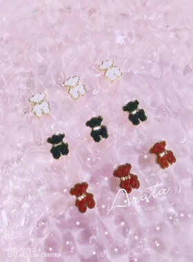 ARATA 新款网红美甲饰品 高品质 大牌格纹小熊 带领结的小熊