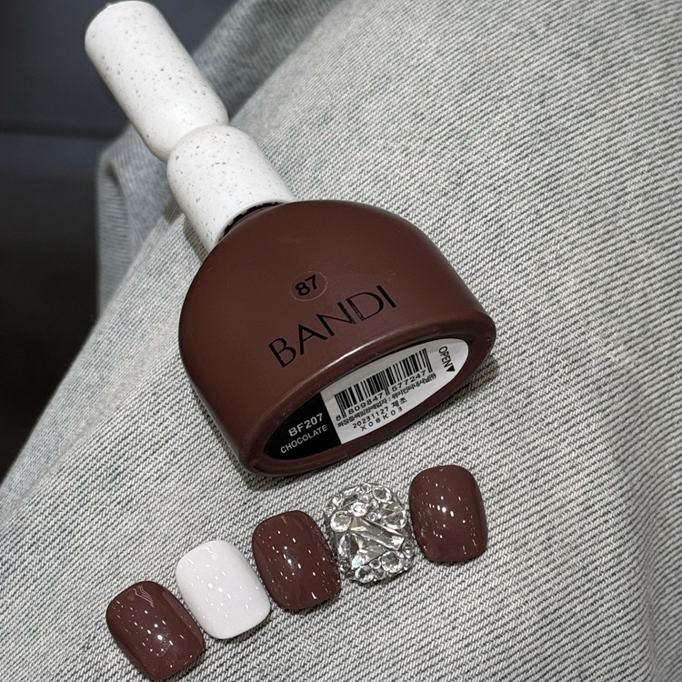 韩国 BANDI 浓郁巧克力色  甲油胶 美甲显白 BF207 巧克力色