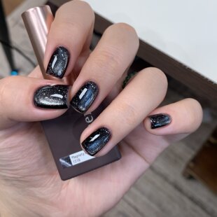 2025 日本小布 Emena 新色 碎钻猫眼甲油胶 深邃黑 1318