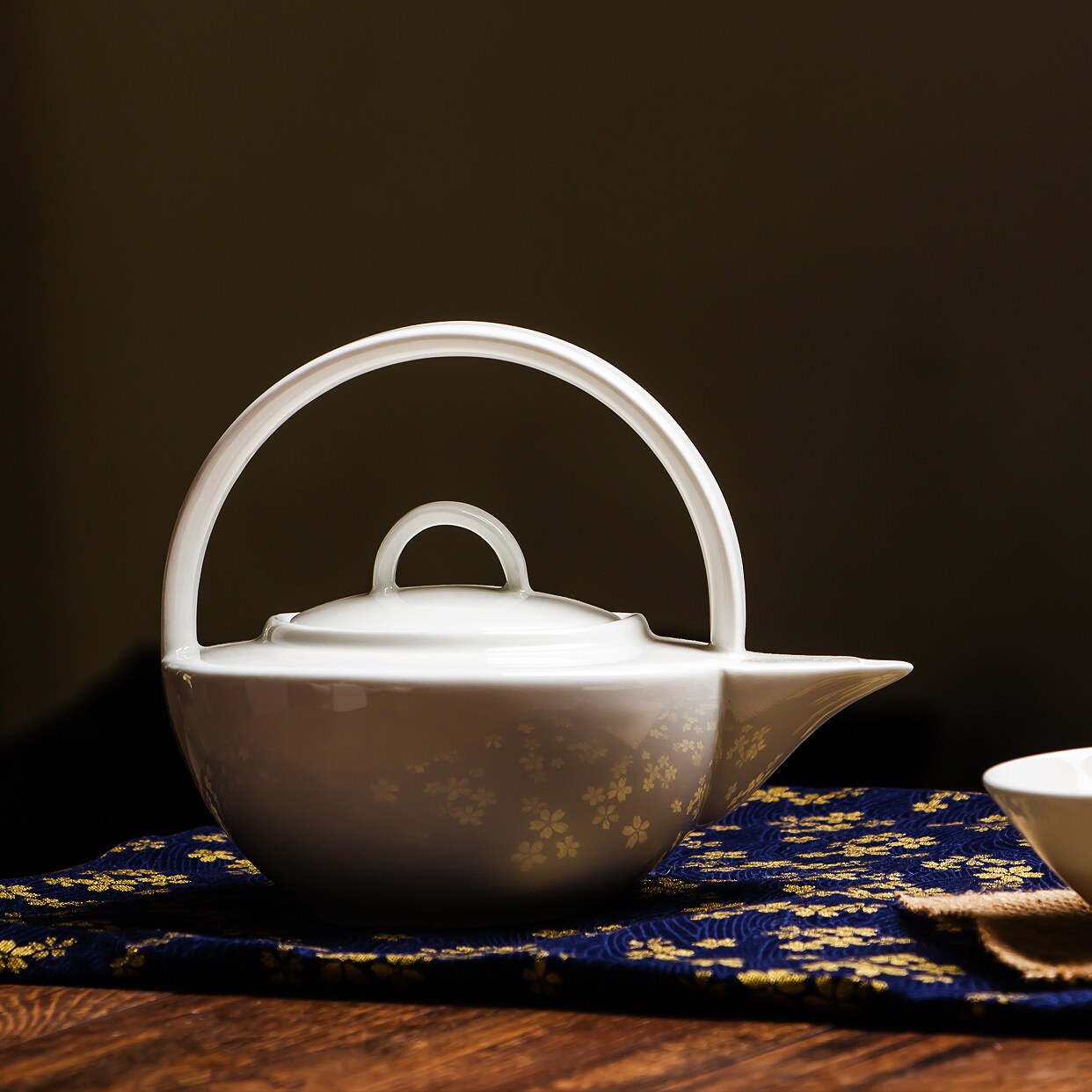 日式骨瓷过滤陶瓷提梁白瓷泡茶壶