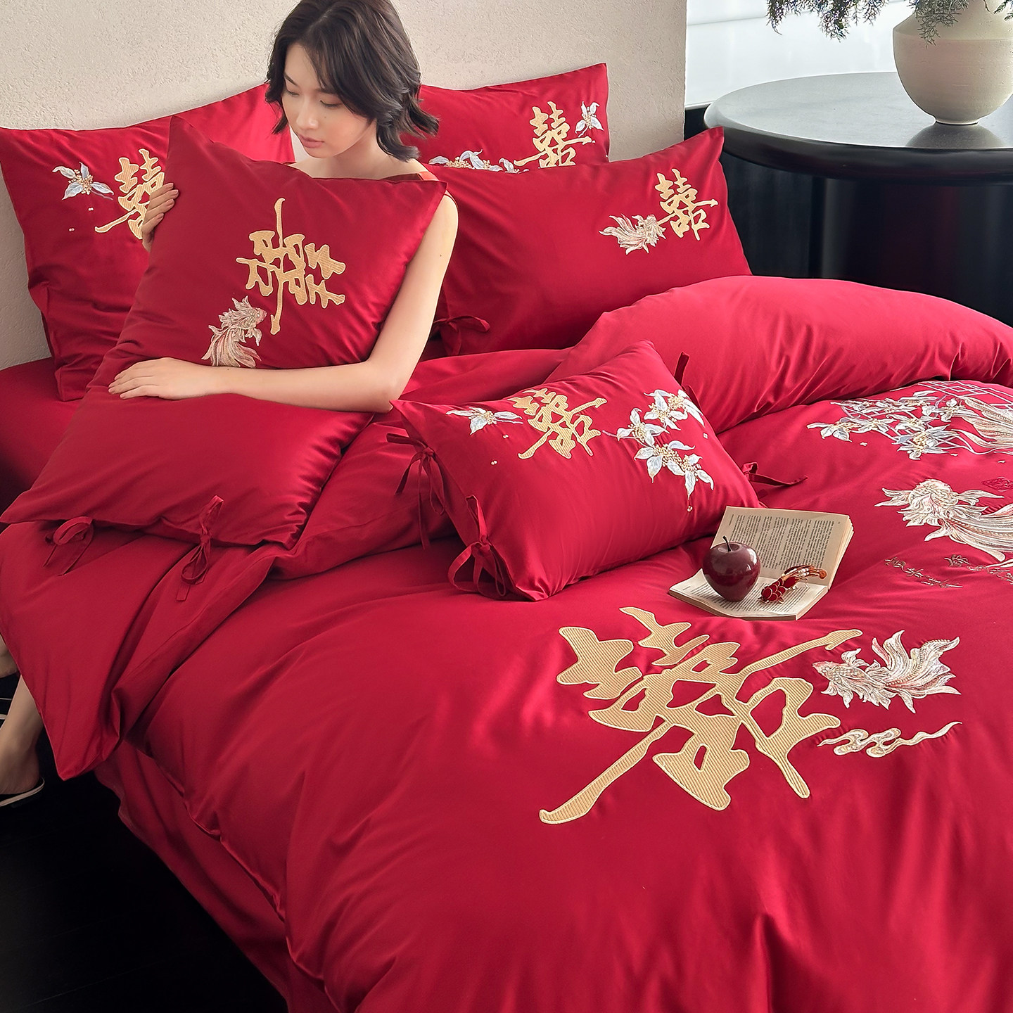 锦鲤戏莲丨新中式婚庆四件套100S纯棉被套红色喜字结婚用陪嫁床品