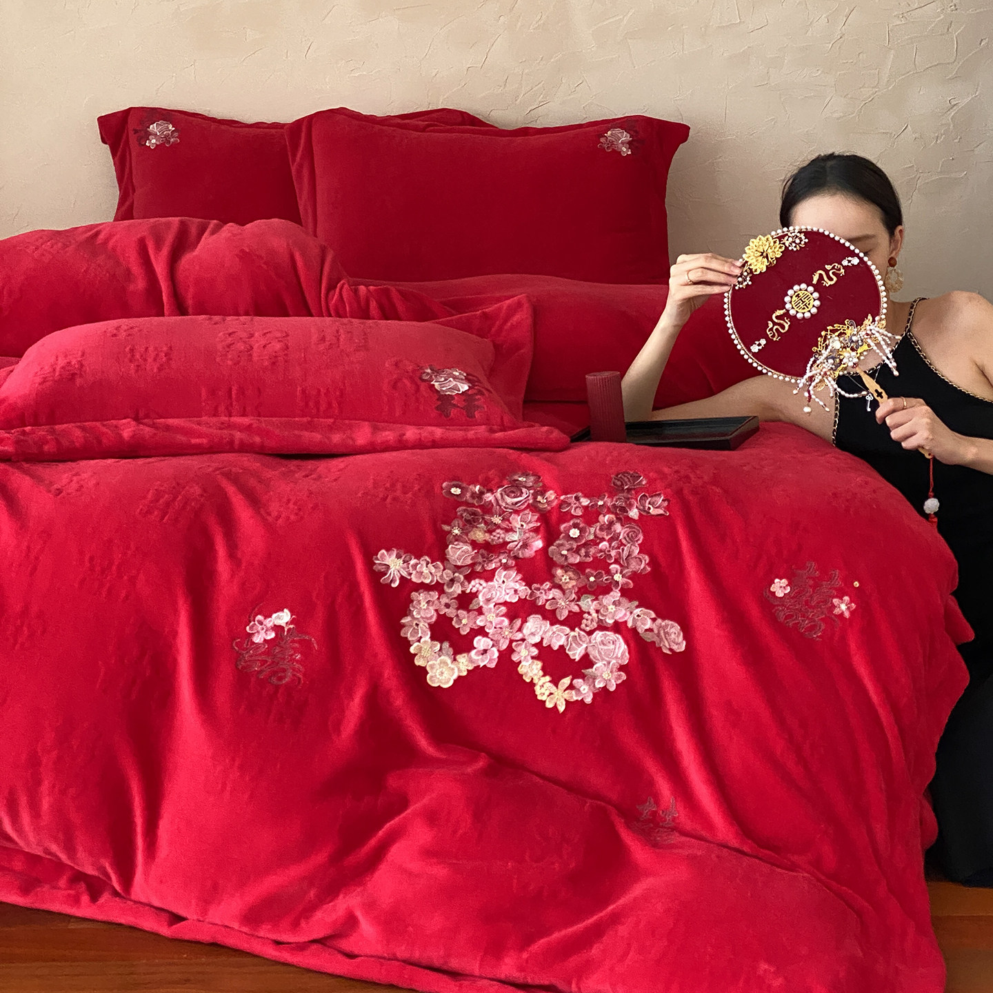 新中式红色加厚牛奶绒婚庆四件套冬季保暖珊瑚绒被套毛绒结婚床品