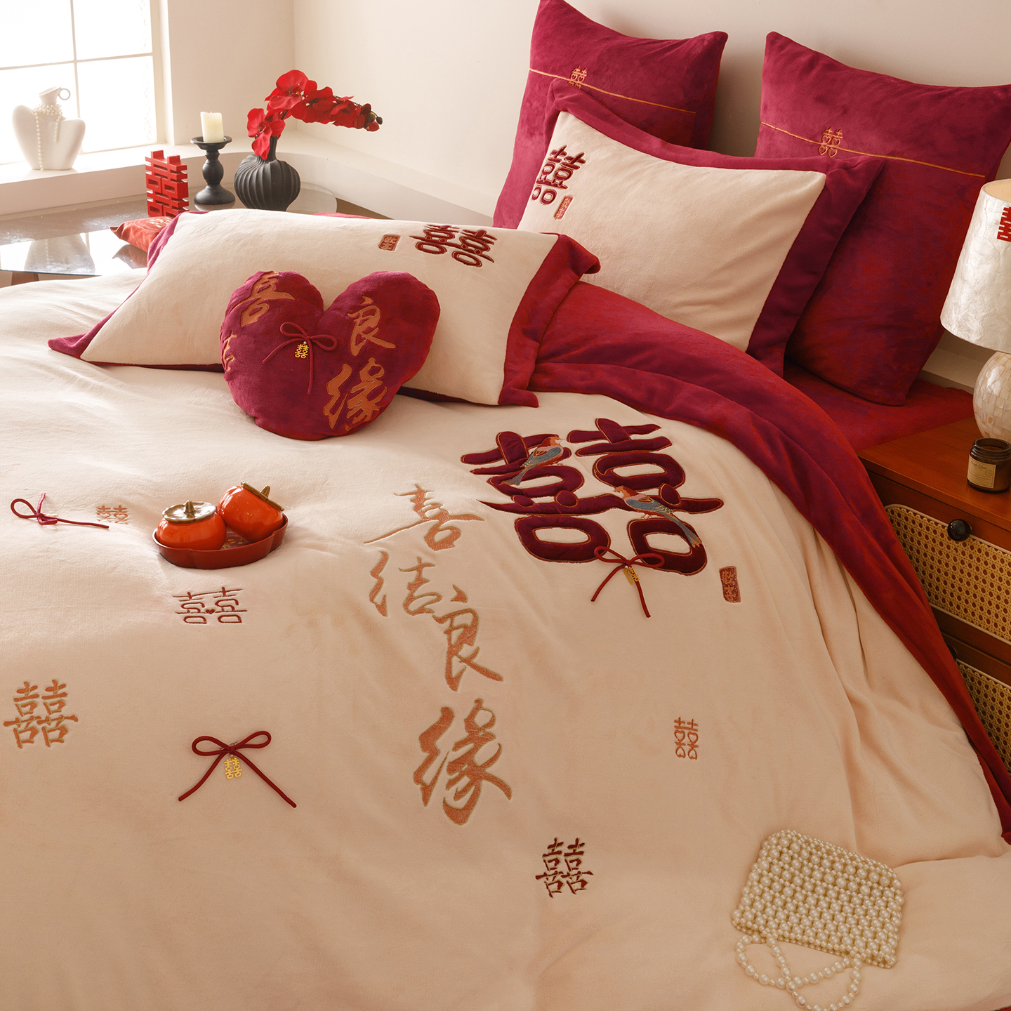 坤花家纺中式牛奶绒婚庆四件套红色喜字被套冬季加厚保暖结婚床品