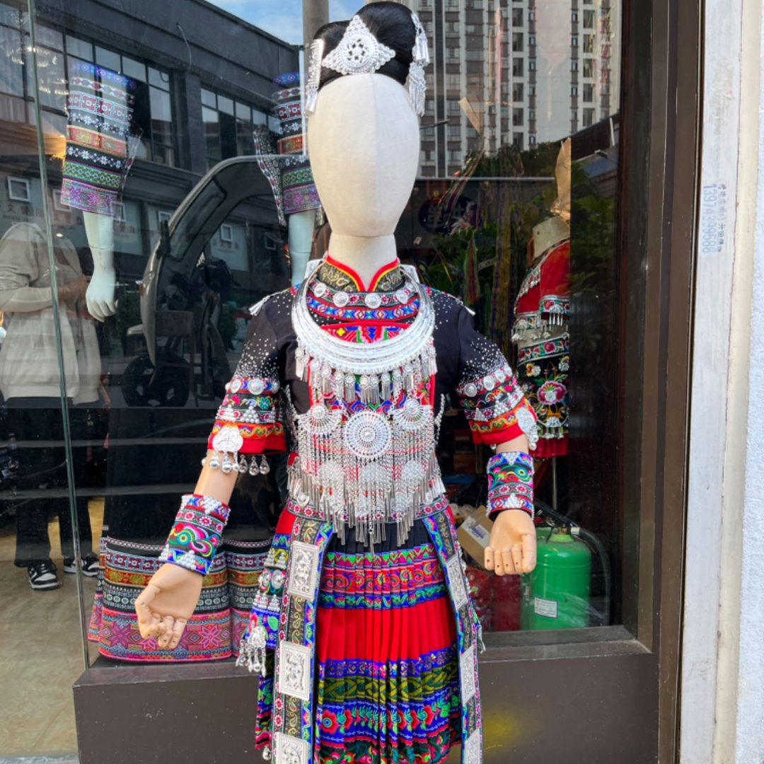 高端定制酒妹独舞服装苗族舞蹈演出服土家族少数民族表演服饰