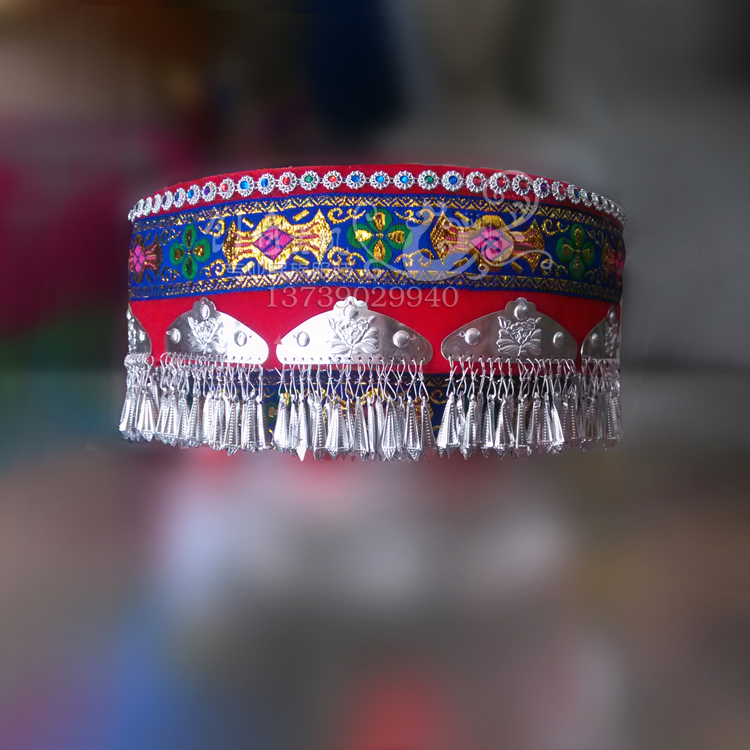 儿童头饰表演少数民族舞蹈