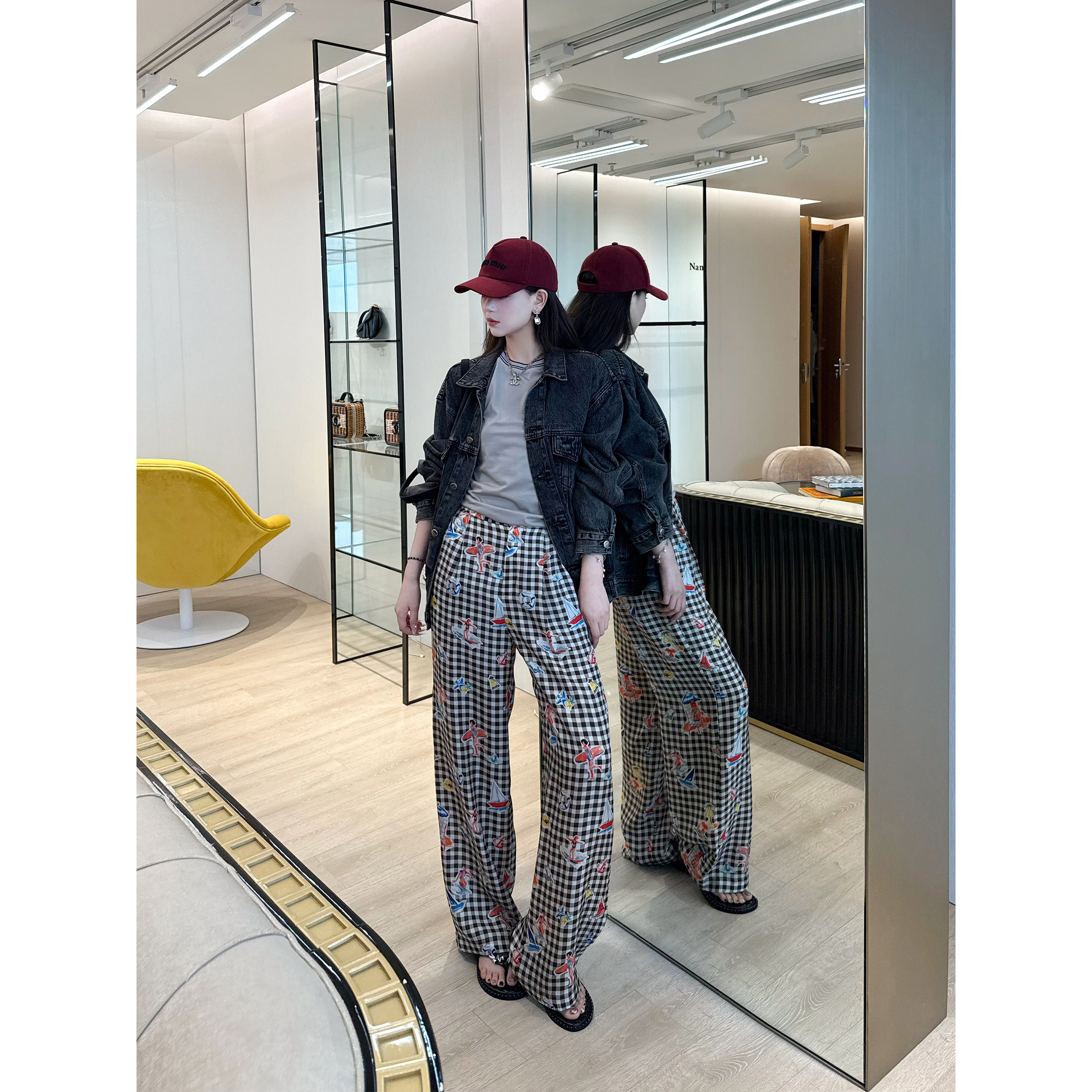 NancyCavally趣味贴纸格纹直筒裤